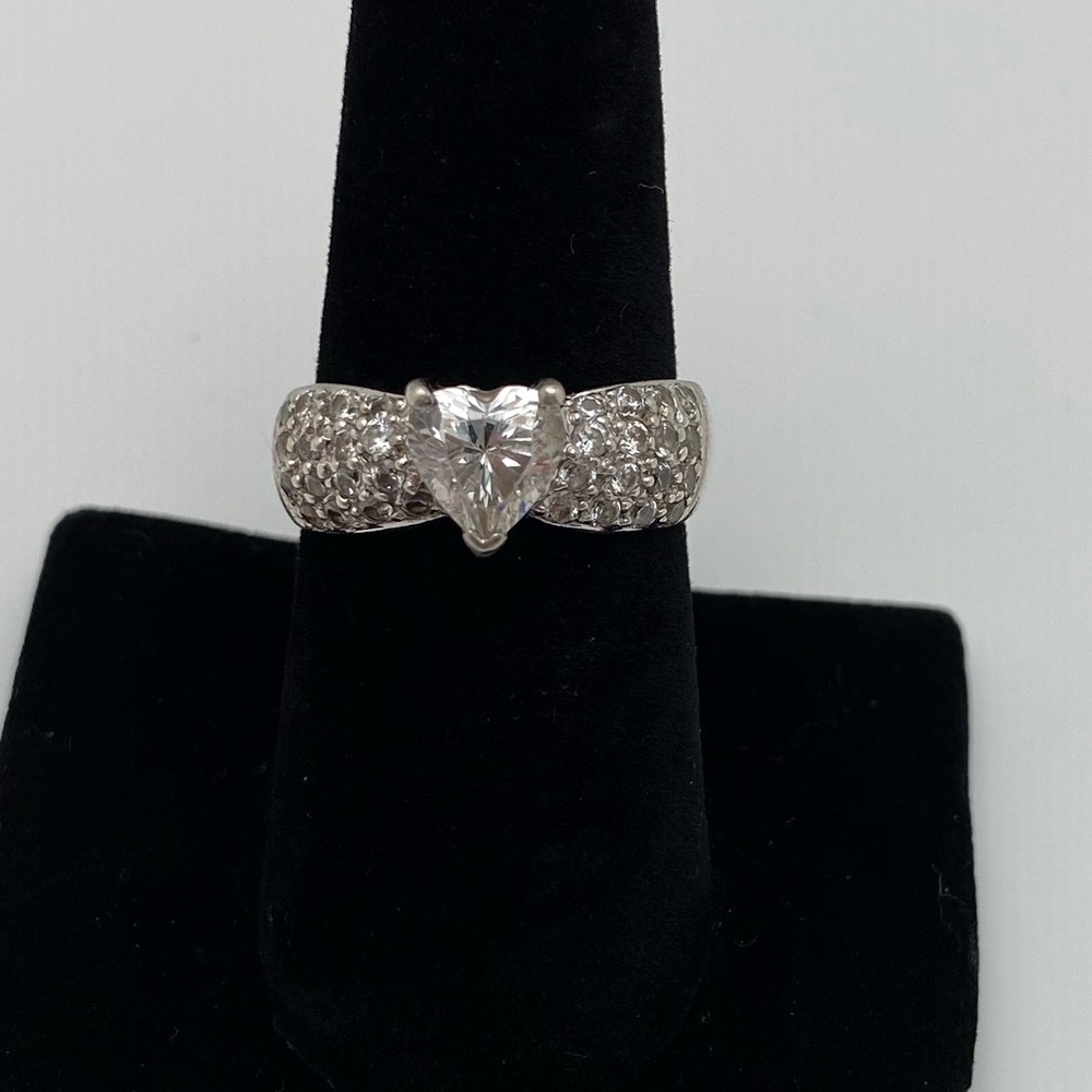 Sterling Silver 925 Heart Cluster Gemstone Ring Sz 8